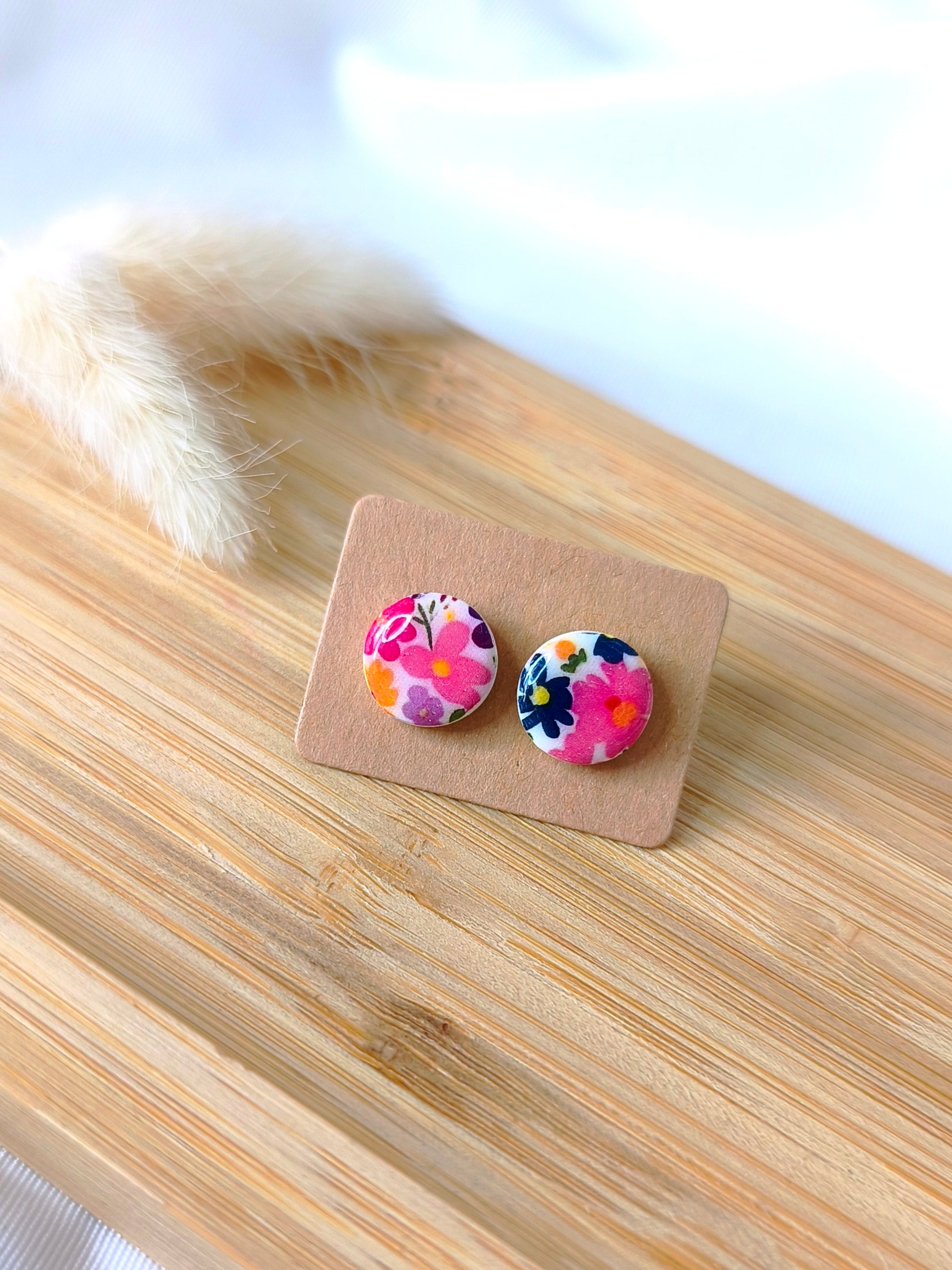 PUCES D'OREILLES