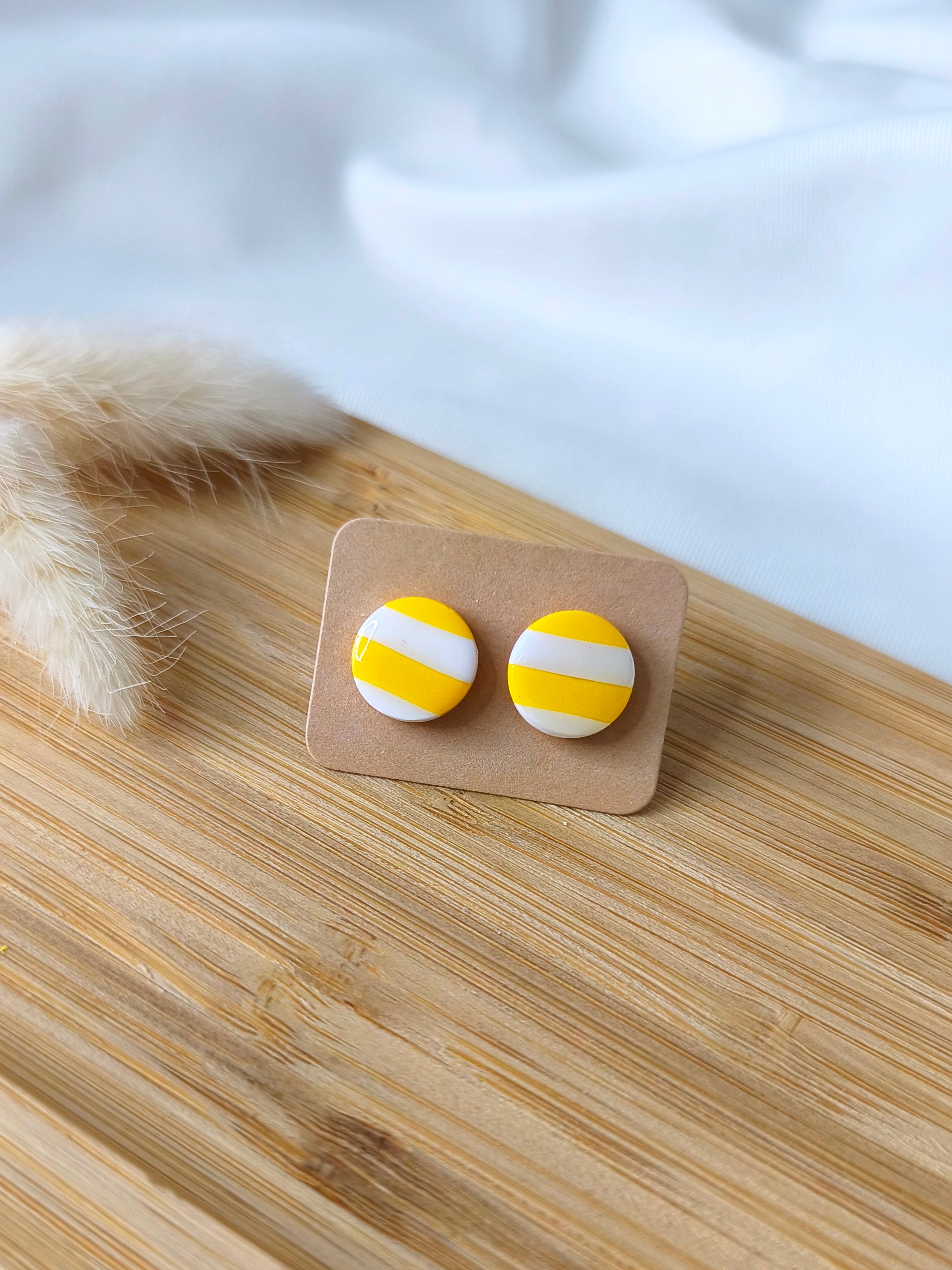 PUCES D'OREILLES