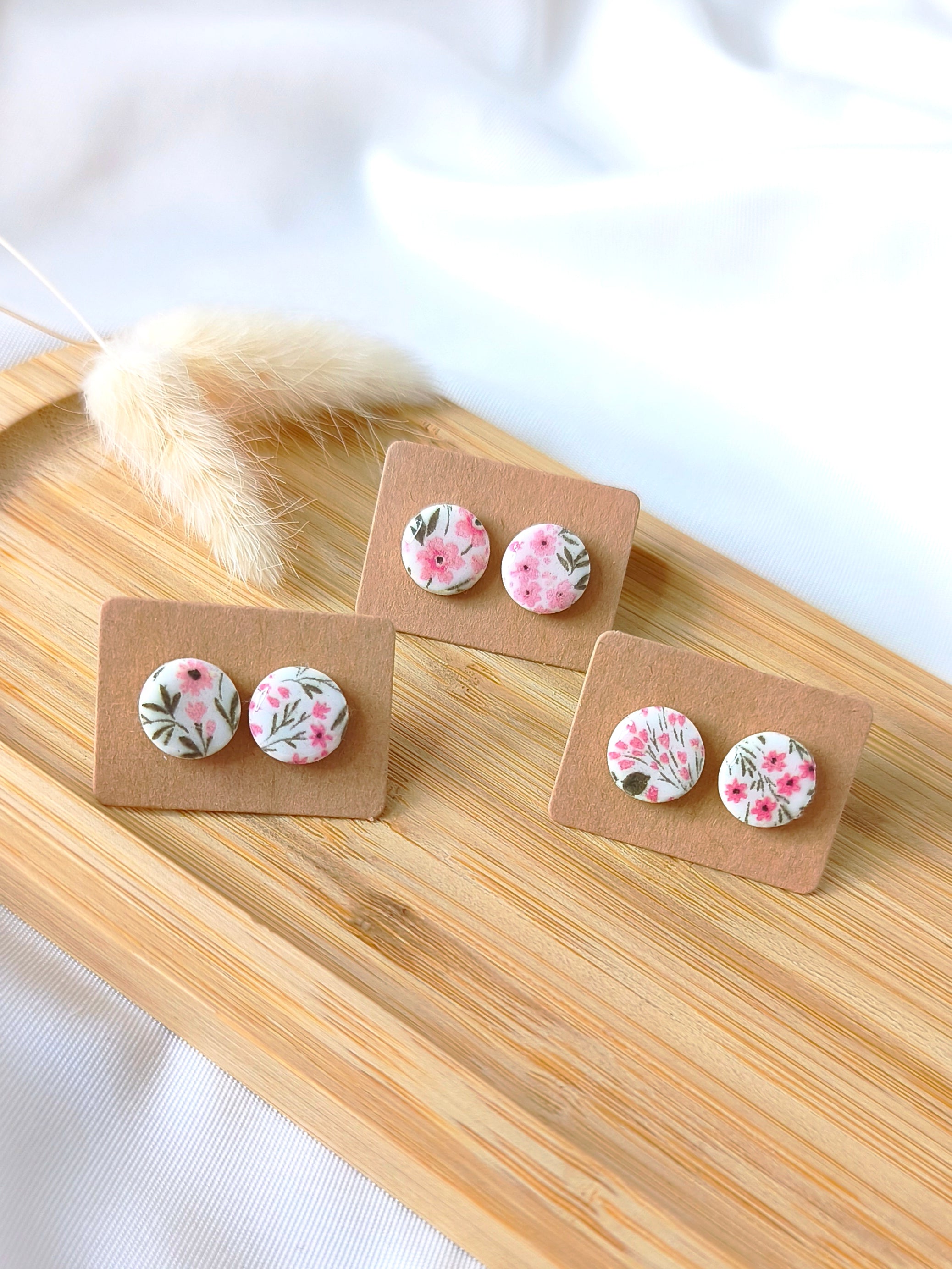 PUCES D'OREILLES