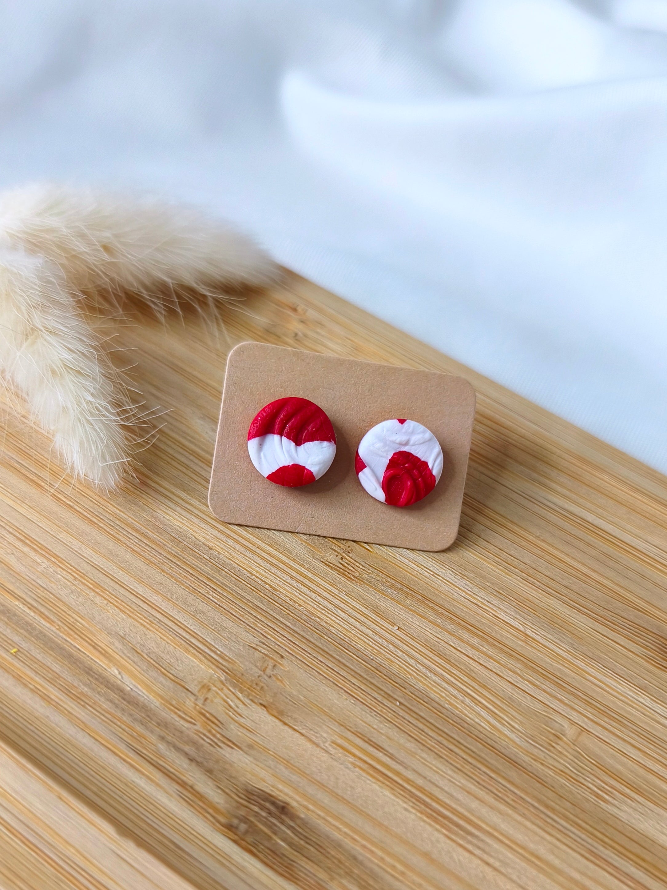 PUCES D'OREILLES